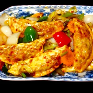 Frittierte Chili Momos (10 Stk, Vegi)